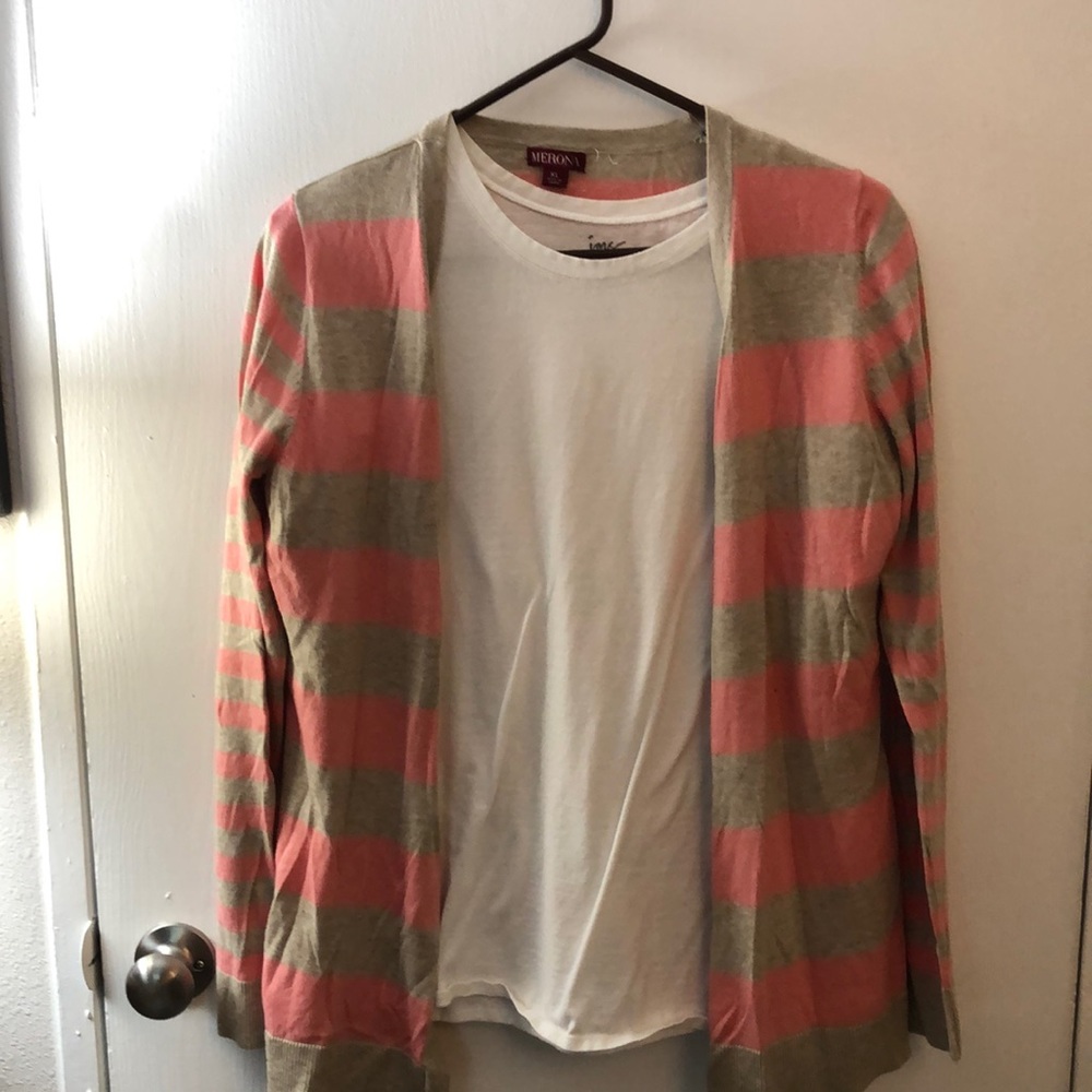 Women’s lightweight button up cardigan